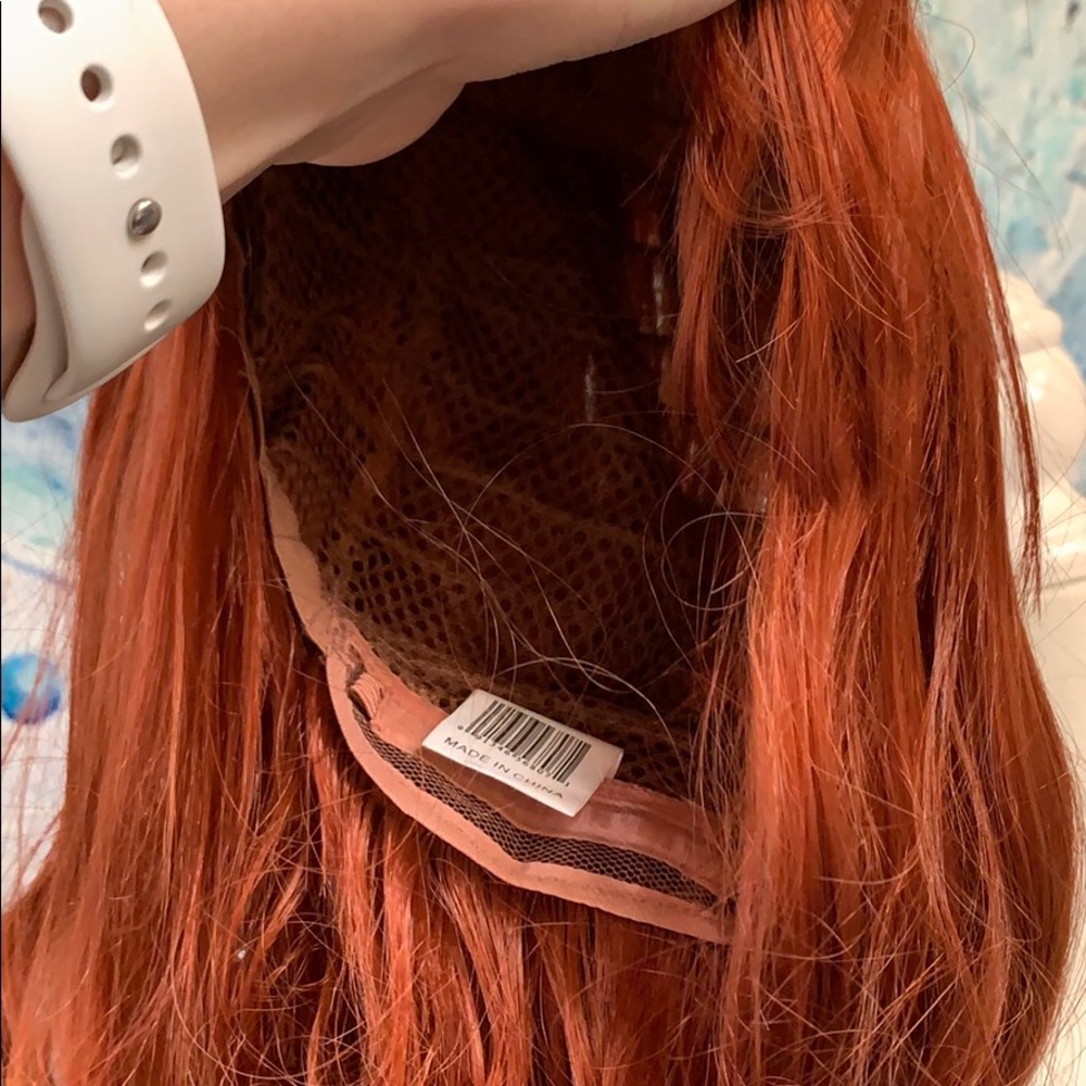 Beautiful Red Wig - Picture 8 of 10